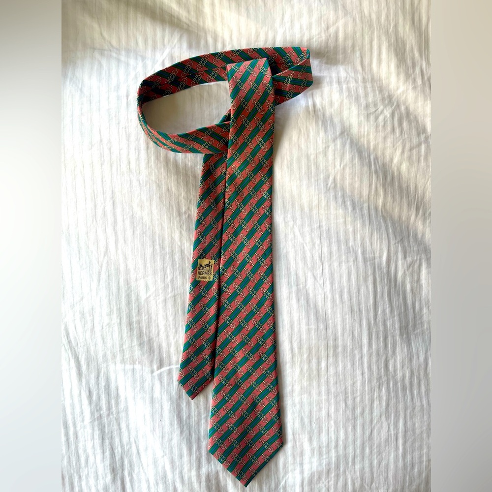 HERMES Paris 100% Silk Tie perfect condition. No stains, no holes.